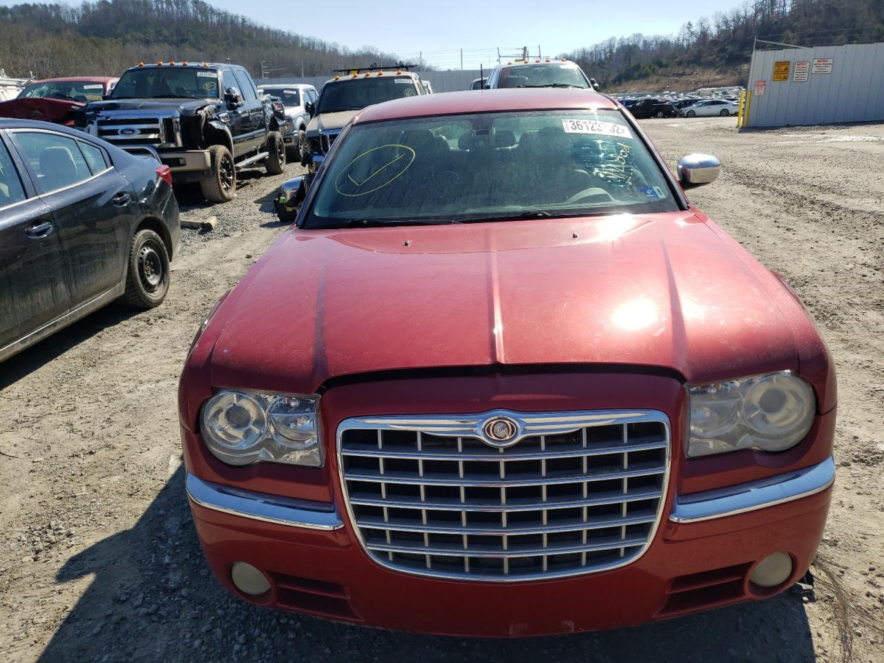 Photo 9 from auction – 2008 CHRYSLER 300C with VIN 2C3KA63H78H249935