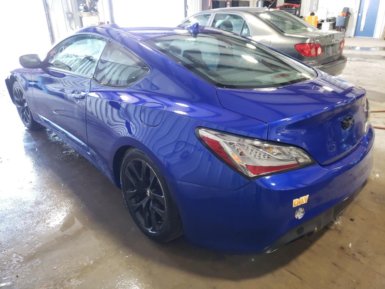Photo 3 from auction – 2013 HYUNDAI GENESIS CO with VIN KMHHT6KD2DU084846