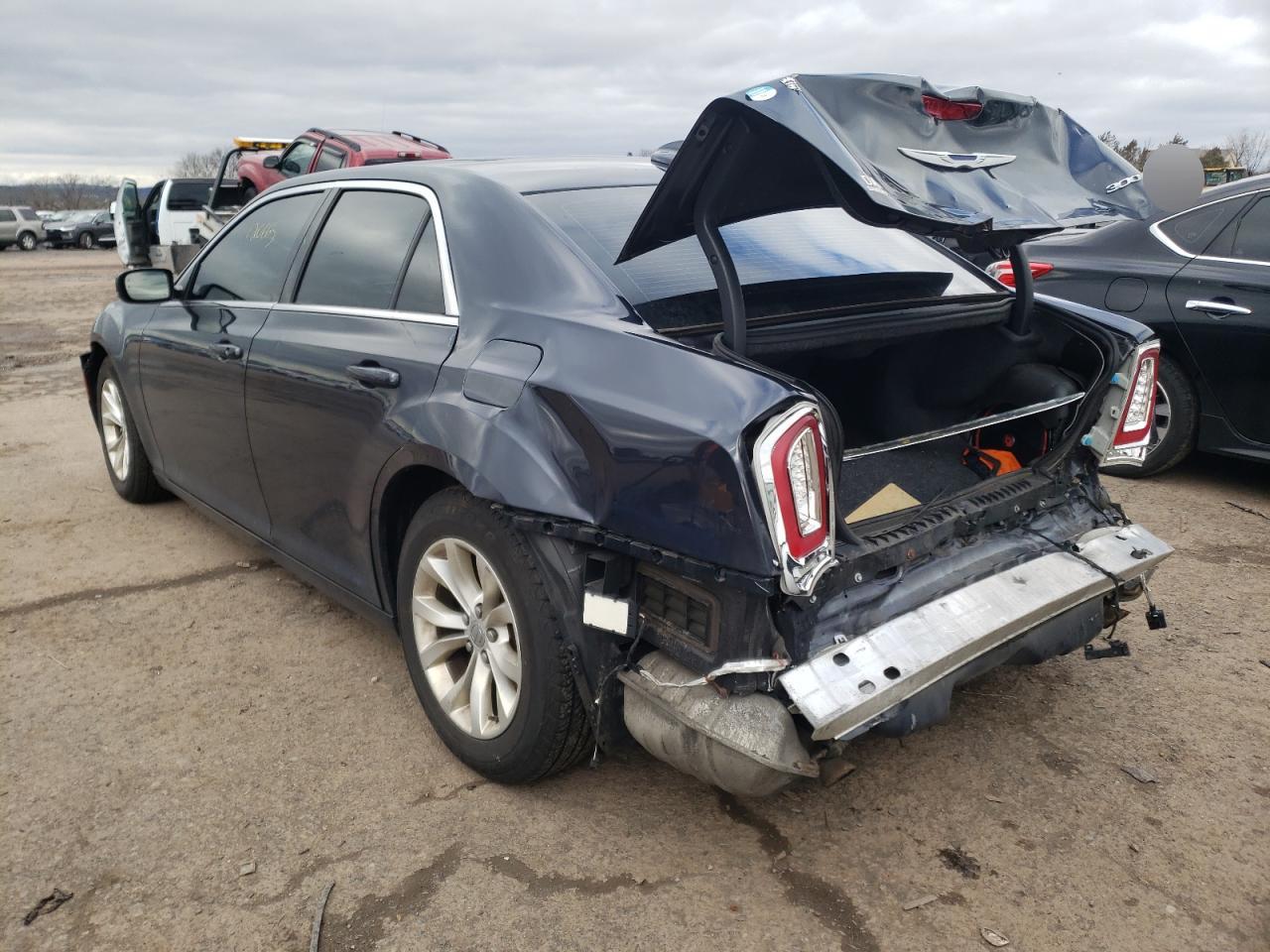 صورة رقم 3 من المزاد - 2015 CHRYSLER 300 LIMITE مع VIN 2C3CCAAG1FH830064