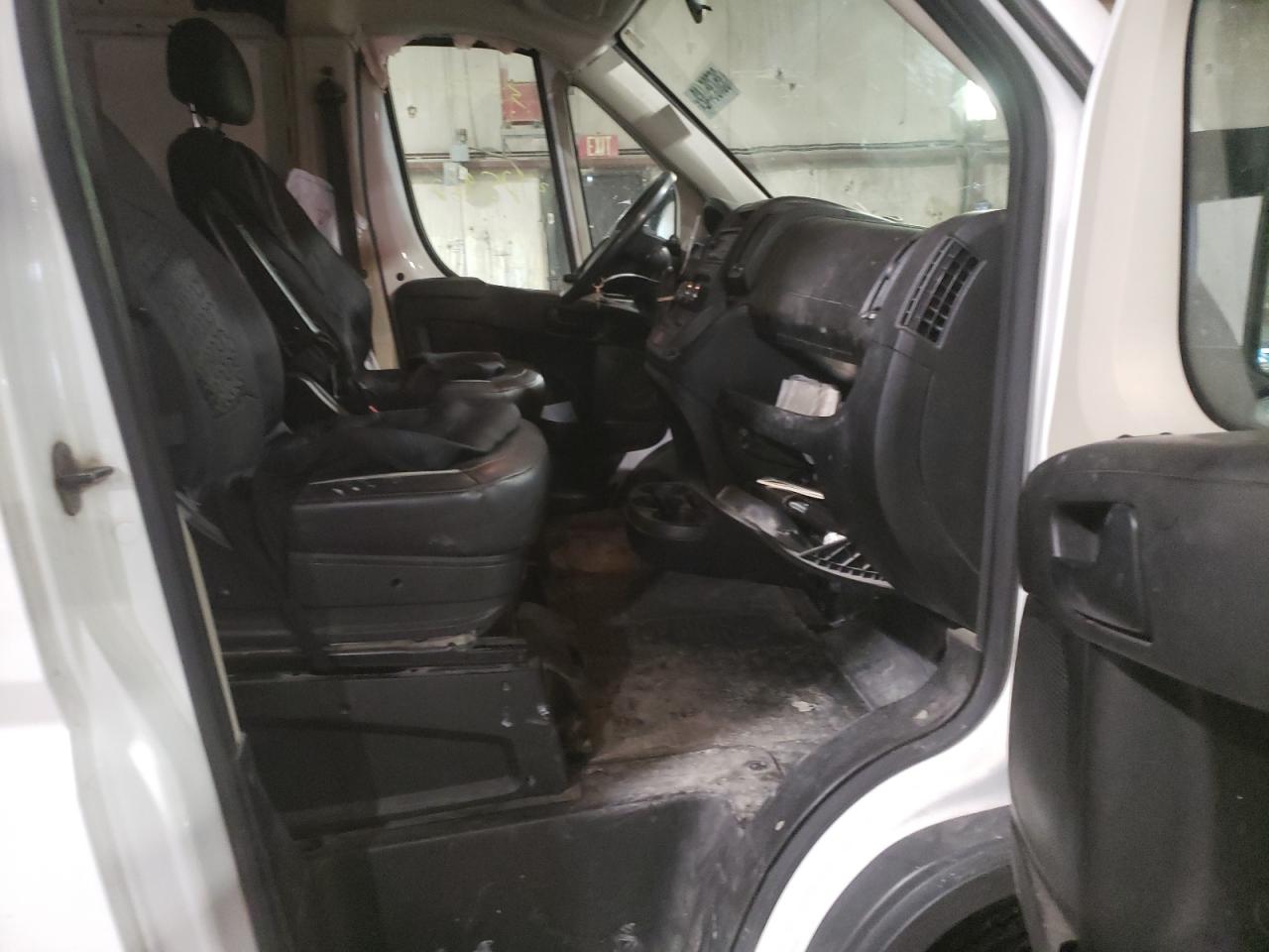 Photo 5 from auction – 2015 RAM PROMASTER with VIN 3C6TRVAG6FE504071