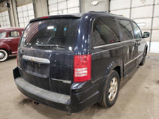 Photo 4 from auction – 2010 CHRYSLER TOWN AND C with VIN 2A4RR8D16AR414805