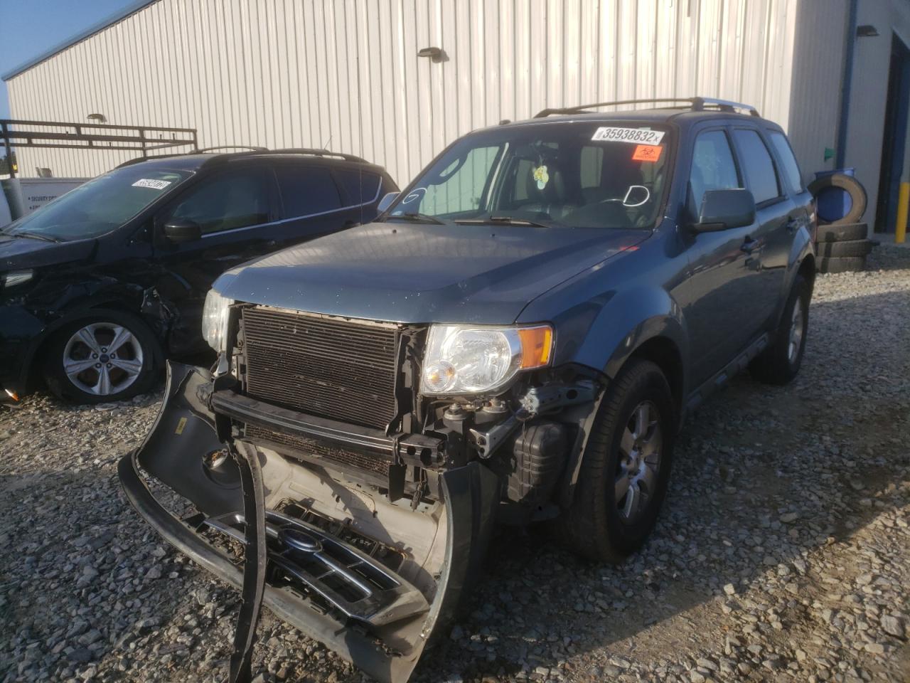 Photo 2 from auction – 2012 FORD ESCAPE LIM with VIN 1FMCU0E70CKA66267