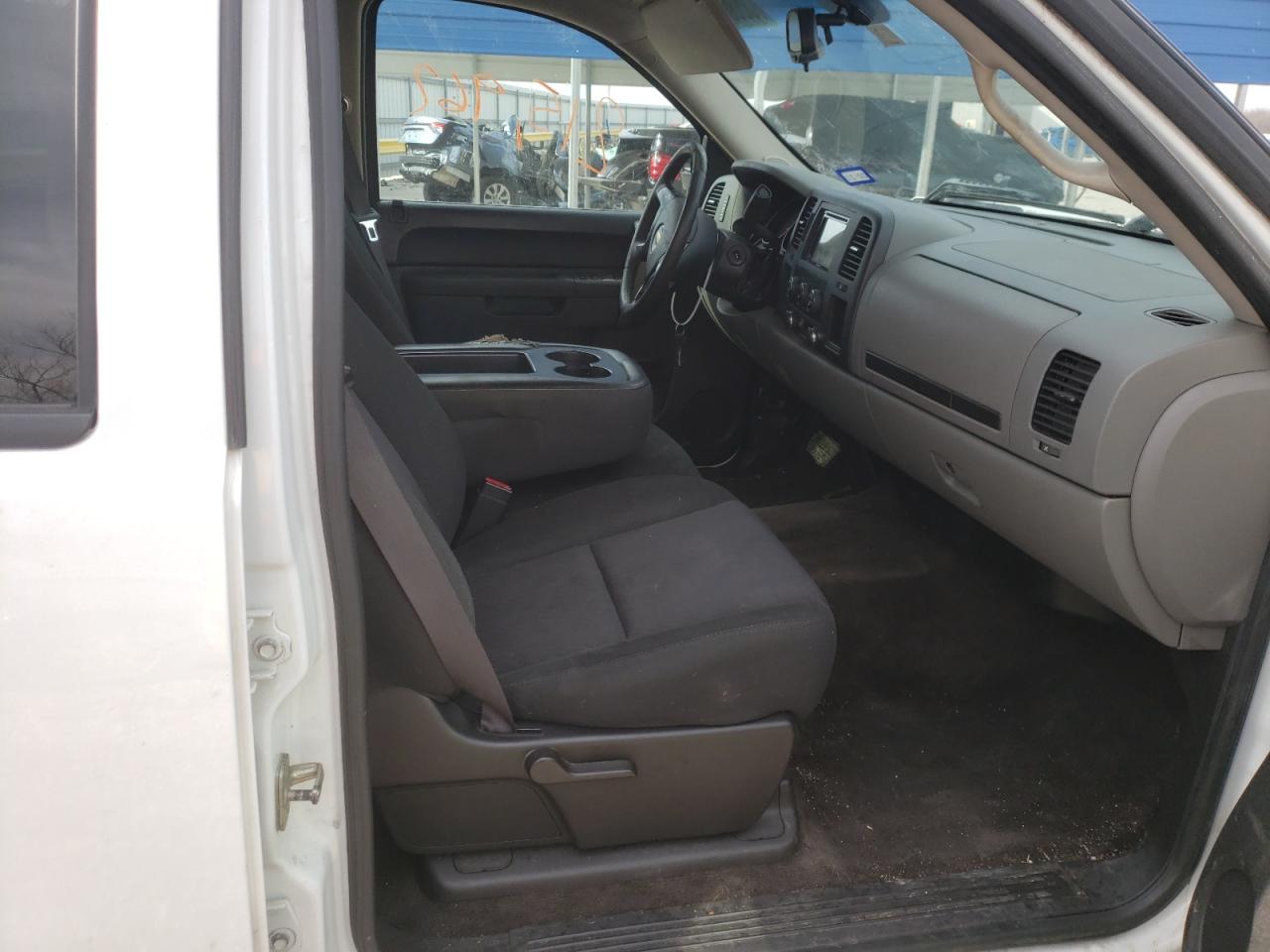 Photo 5 from auction – 2011 CHEVROLET SILVERADO with VIN 3GCPCREA2BG372045