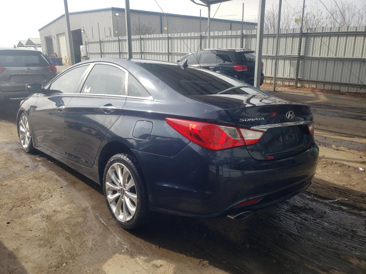 Photo 3 from auction – 2013 HYUNDAI SONATA SE with VIN 5NPEC4ACXDH712408