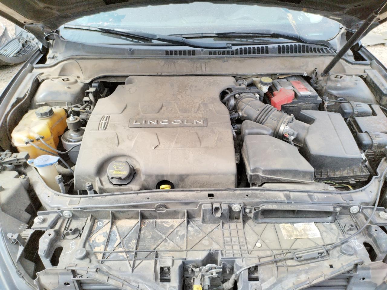 Photo 7 from auction – 2014 LINCOLN MKZ with VIN 3LN6L2GK0ER802099