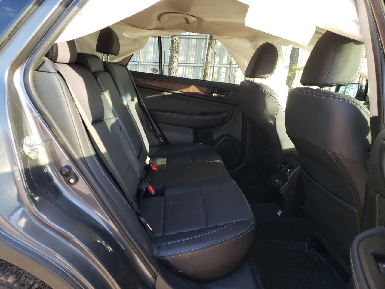 Photo 6 from auction – 2018 SUBARU OUTBACK 2. with VIN 4S4BSANC3J3351508