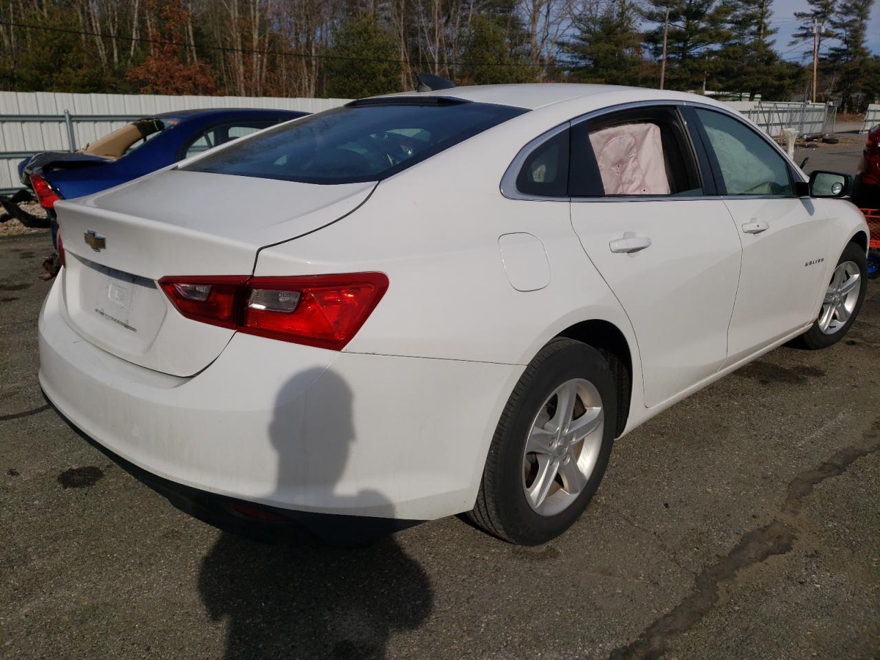 Photo 4 from auction – 2019 CHEVROLET MALIBU LS with VIN 1G1ZB5ST0KF166128