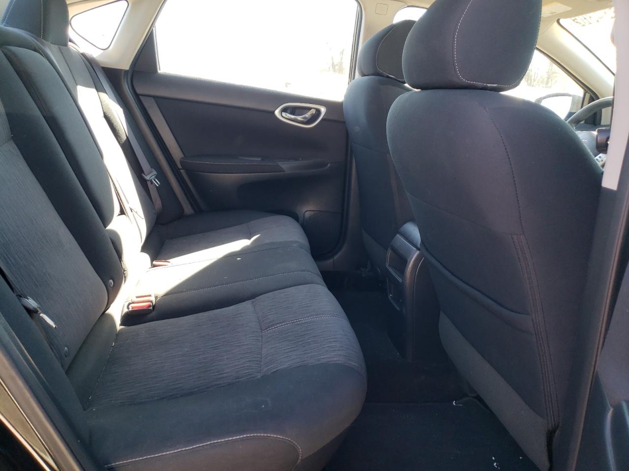 Photo 6 from auction – 2014 NISSAN SENTRA S with VIN 3N1AB7AP1EY216605