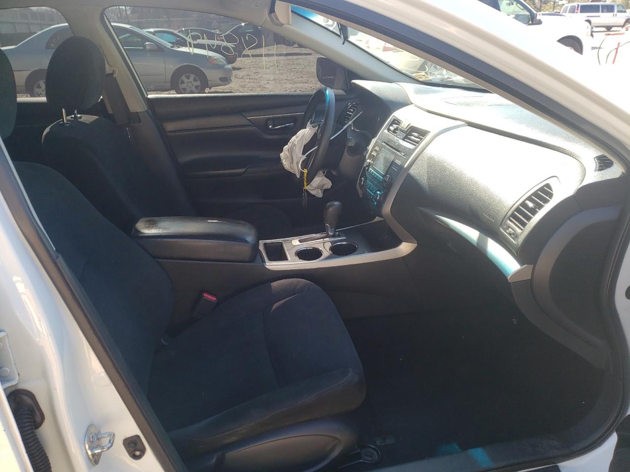 Photo 5 from auction – 2015 NISSAN ALTIMA 2.5 with VIN 1N4AL3AP3FC422396