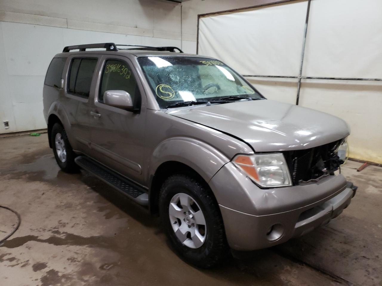 NISSAN PATHFINDER 2007 with VIN 5N1AR18UX7C638123 - Photo from auction