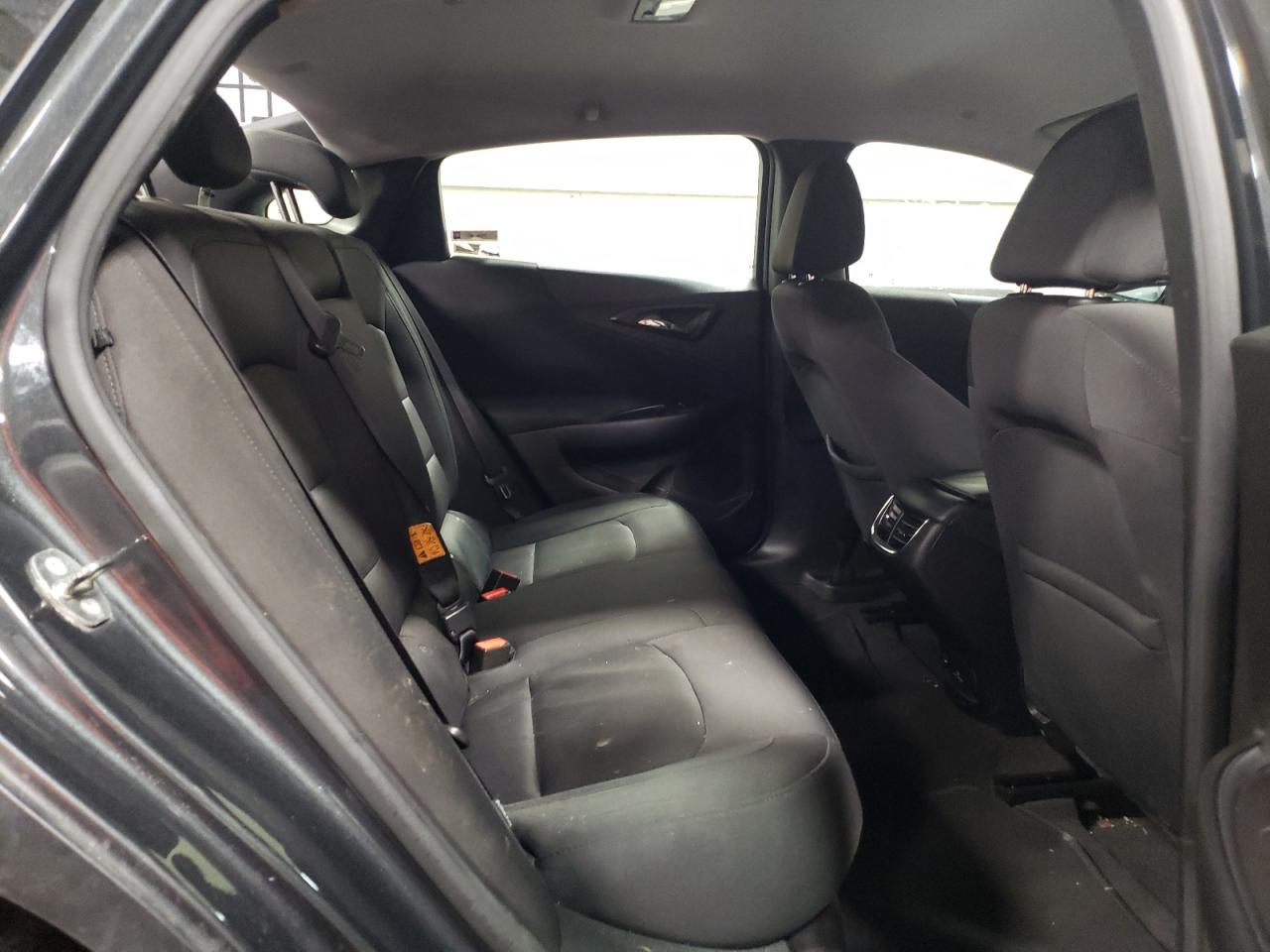 Photo 6 from auction – 2018 CHEVROLET MALIBU LT with VIN 1G1ZD5ST5JF113269
