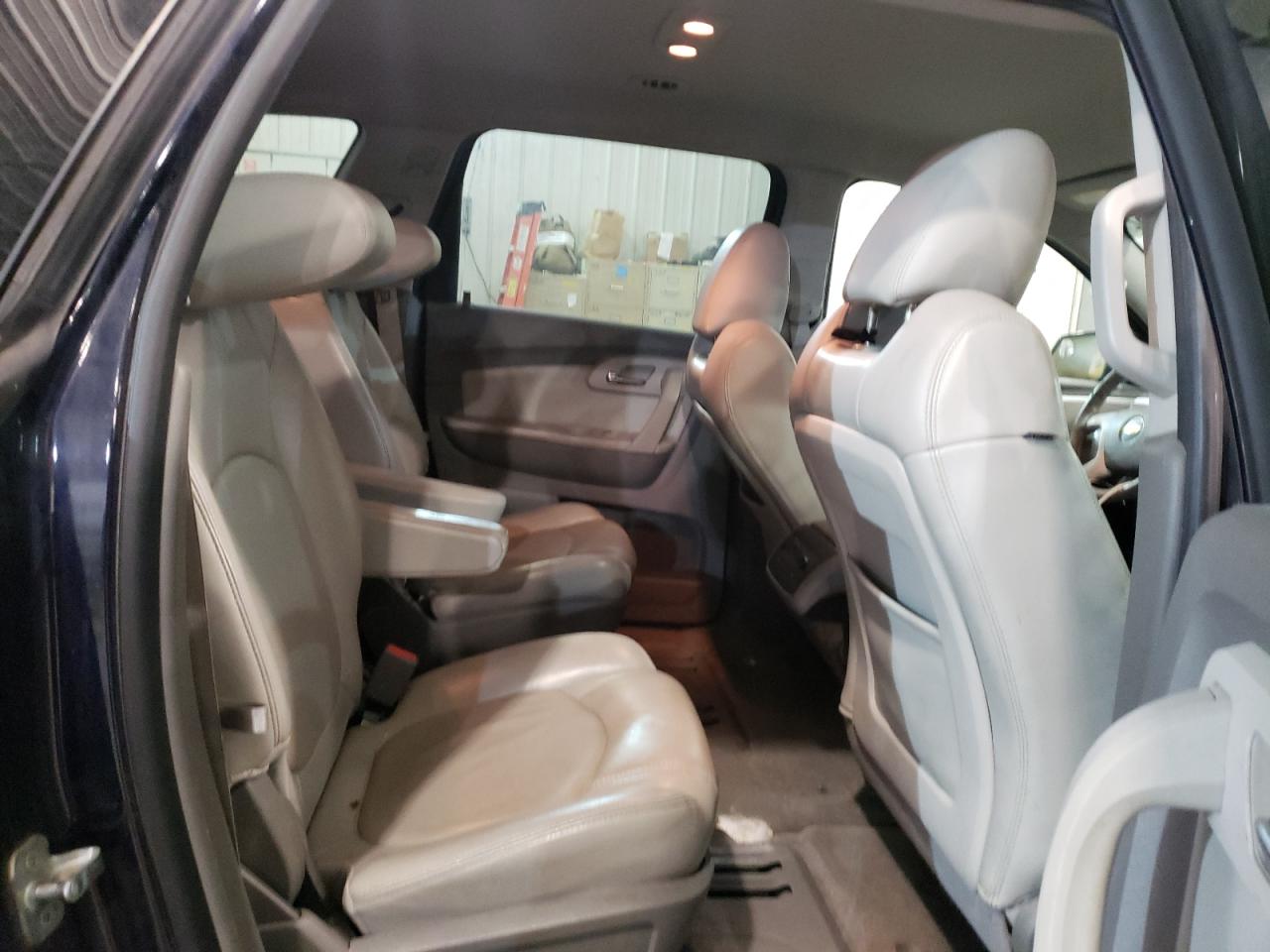 Photo 6 from auction – 2012 CHEVROLET TRAVERSE L with VIN 1GNKVJED0CJ293383