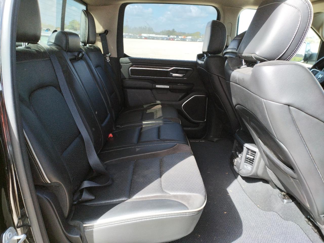 Photo 6 from auction – 2019 RAM 1500 LARAM with VIN 1C6SRFJT8KN526089