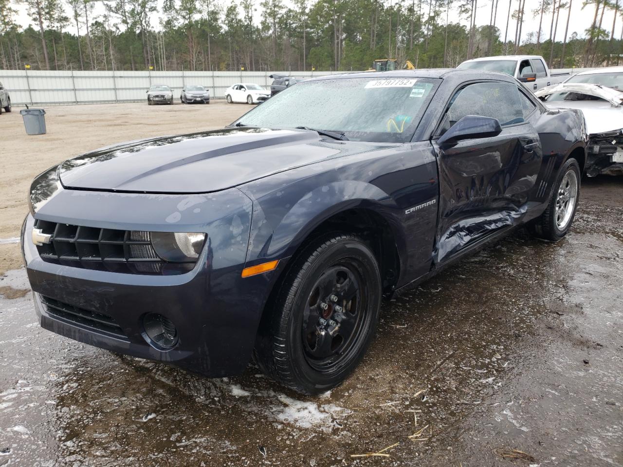 Photo 2 from auction – 2013 CHEVROLET CAMARO LS with VIN 2G1FA1E38D9129897