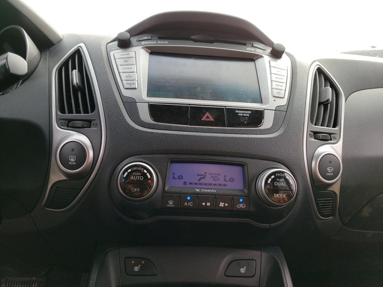 Photo 9 from auction – 2011 HYUNDAI TUCSON GLS with VIN KM8JUCAC0BU171955