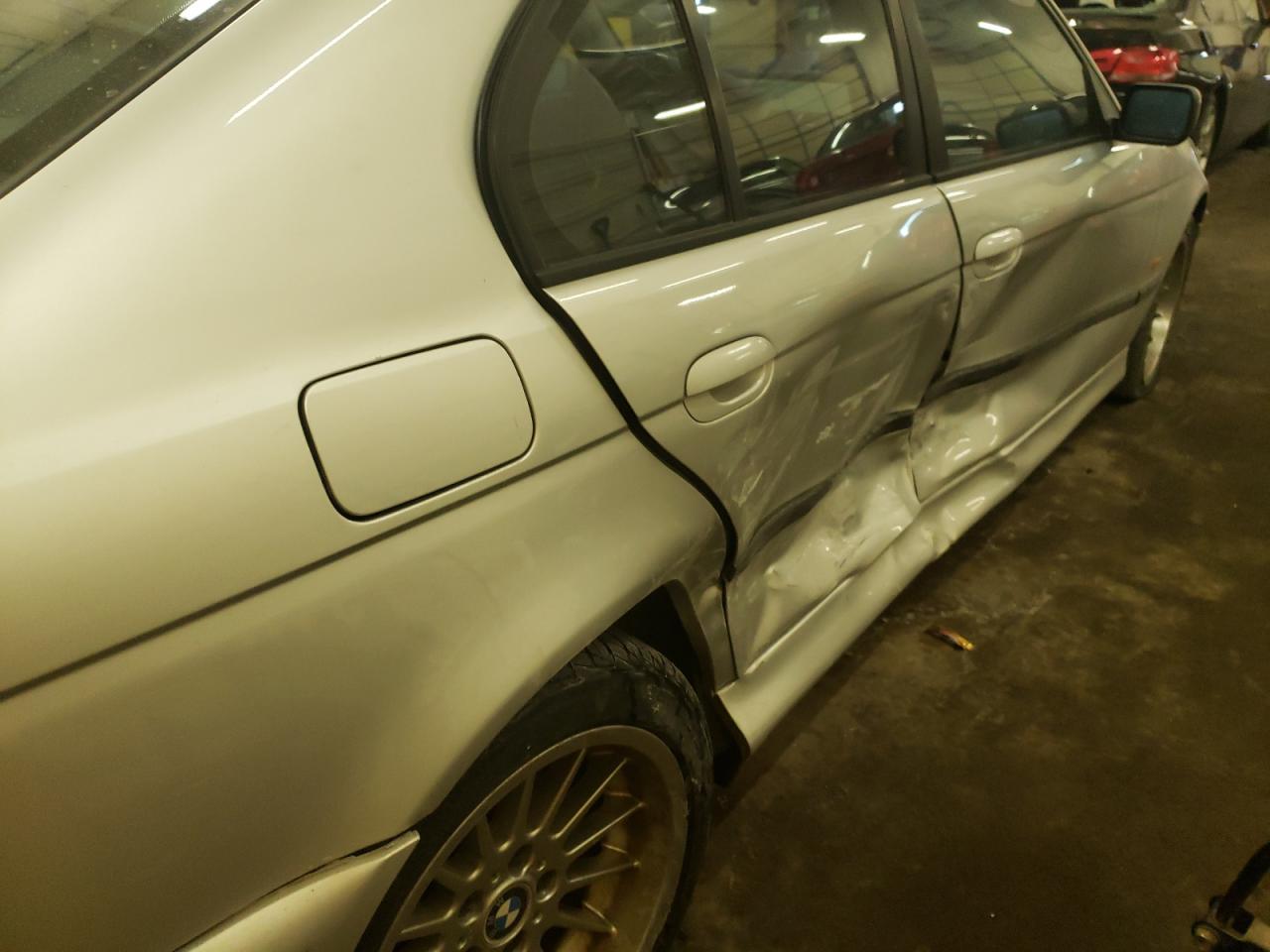 Photo 9 from auction – 2000 BMW 540 I AUTO with VIN WBADN6348YGM69356