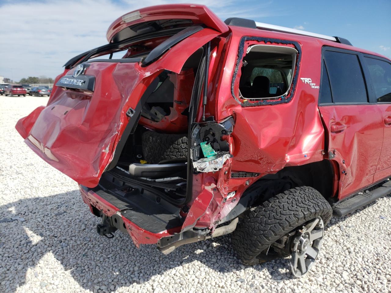 Photo 9 from auction – 2017 TOYOTA 4RUNNER SR with VIN JTEBU5JR6H5417818