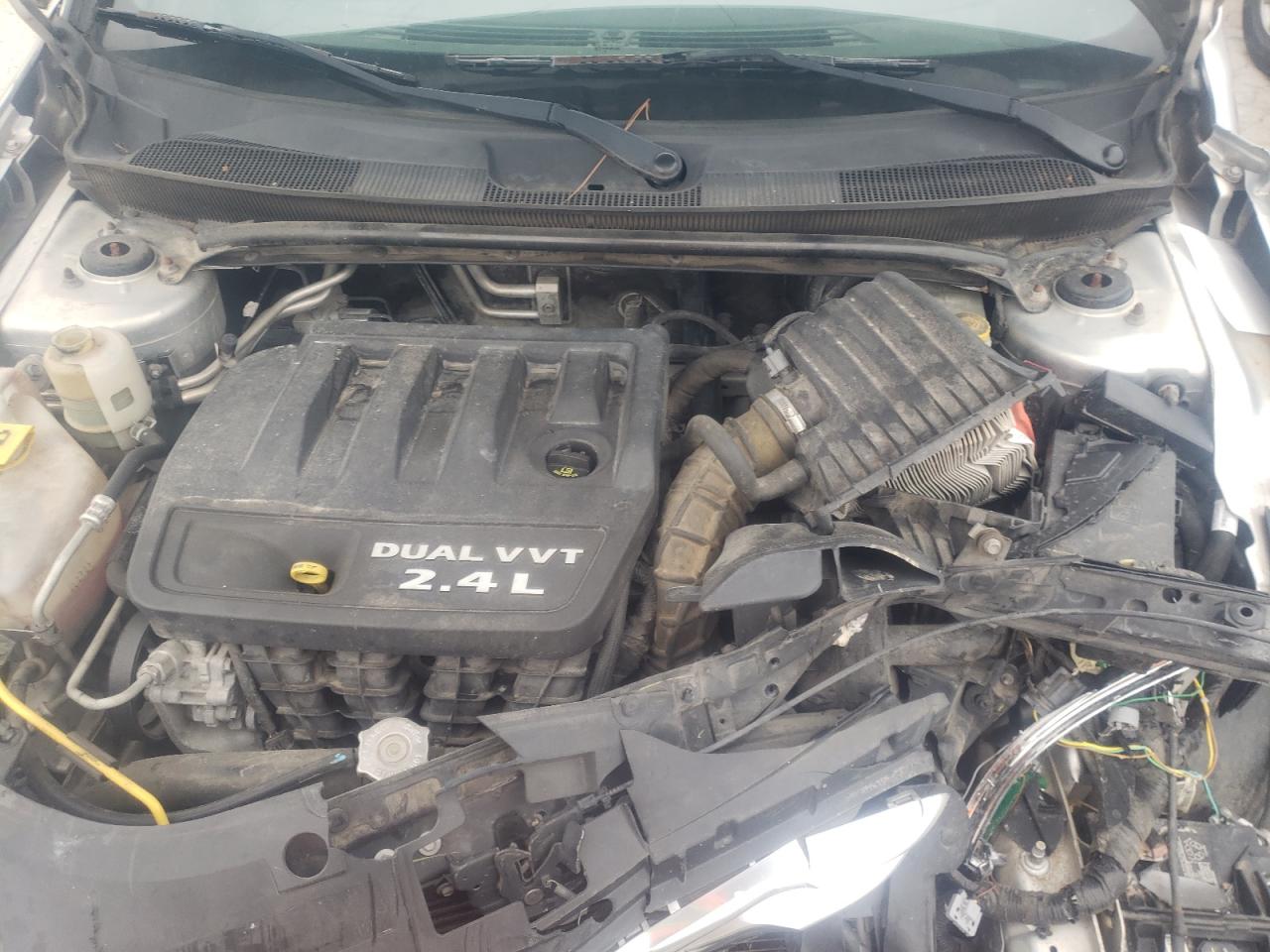 Photo 7 from auction – 2012 CHRYSLER 200 TOURIN with VIN 1C3BCBEB0CN115943