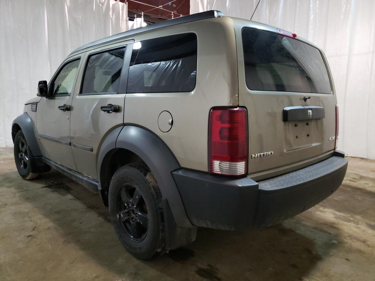 Photo 3 from auction – 2007 DODGE NITRO SXT with VIN 1D8GU28K87W636713