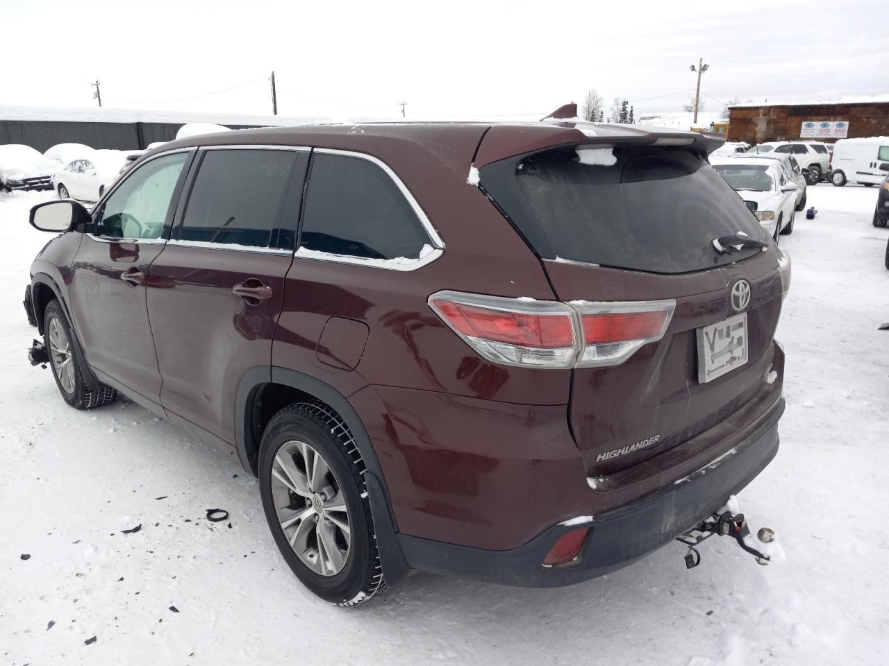 Photo 3 from auction – 2014 TOYOTA HIGHLANDER with VIN 5TDBKRFH6ES041838