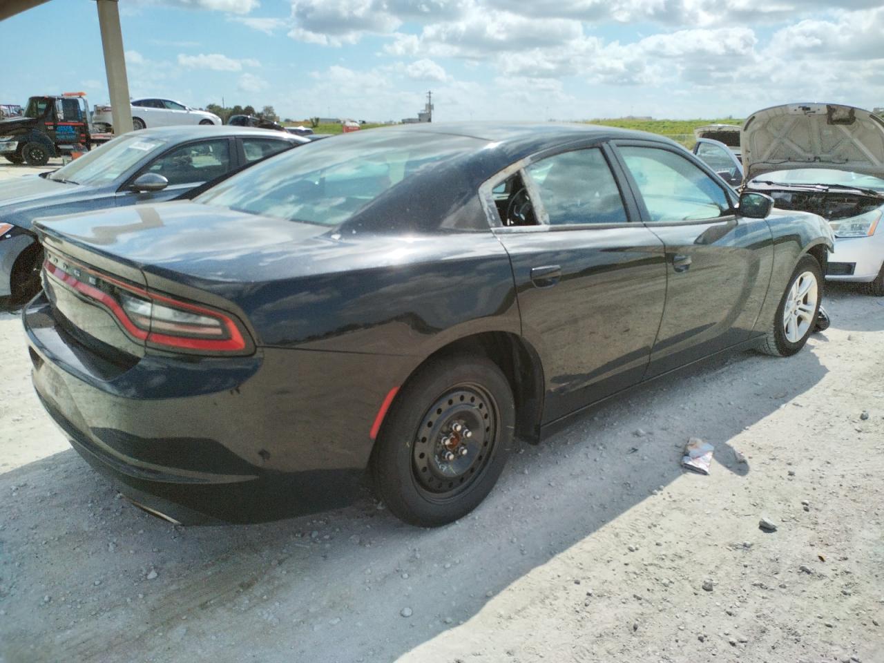 Photo 4 from auction – 2015 DODGE CHARGER SE with VIN 2C3CDXBG7FH858532