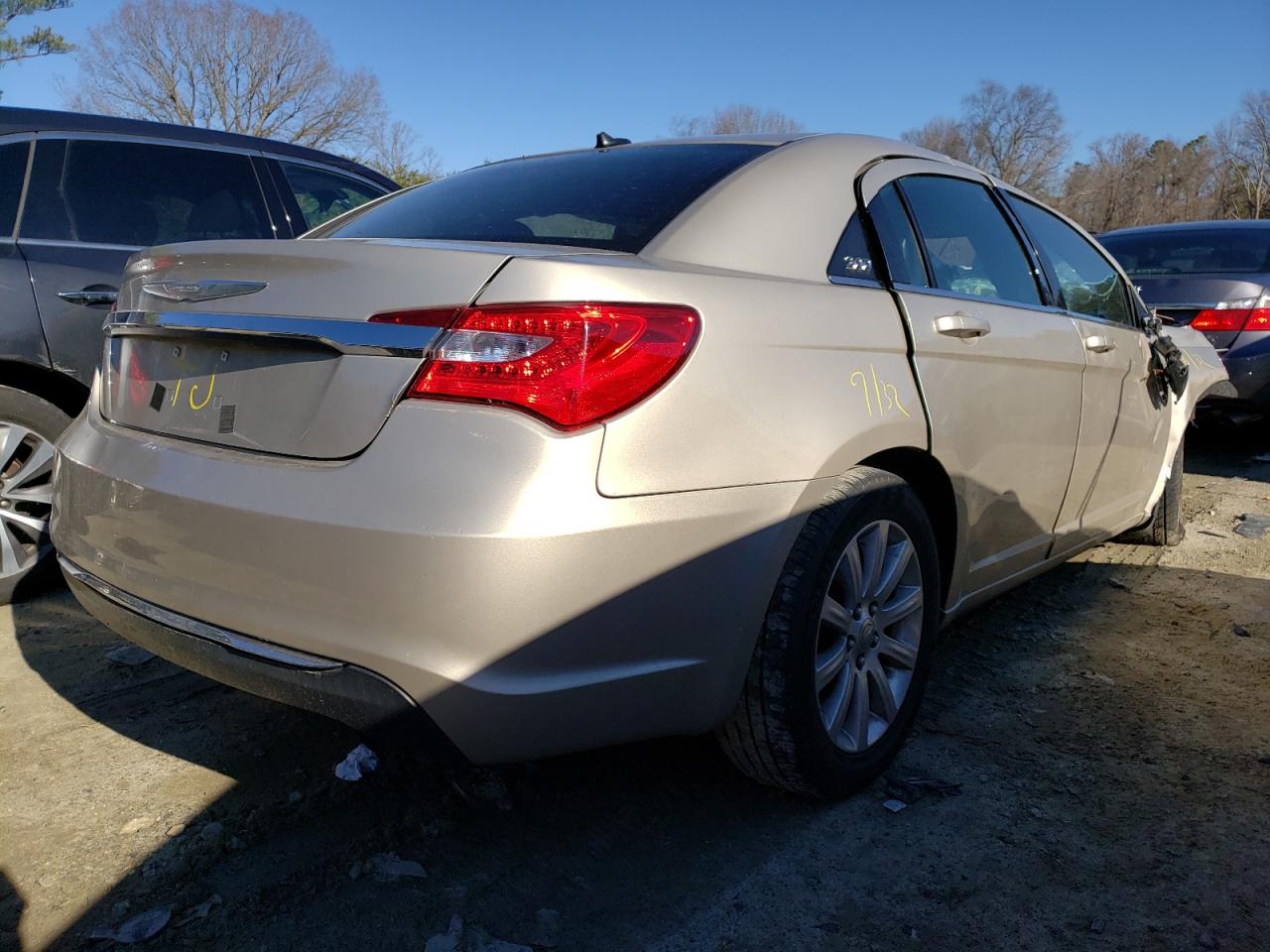 Photo 4 from auction – 2013 CHRYSLER 200 TOURIN with VIN 1C3CCBBB1DN593623