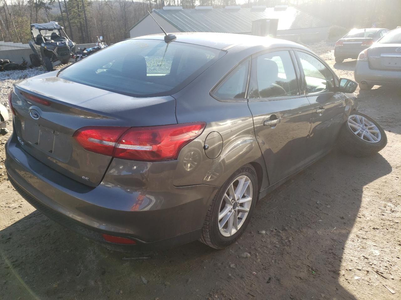 Photo 4 from auction – 2015 FORD FOCUS SE with VIN 1FADP3F25FL310486
