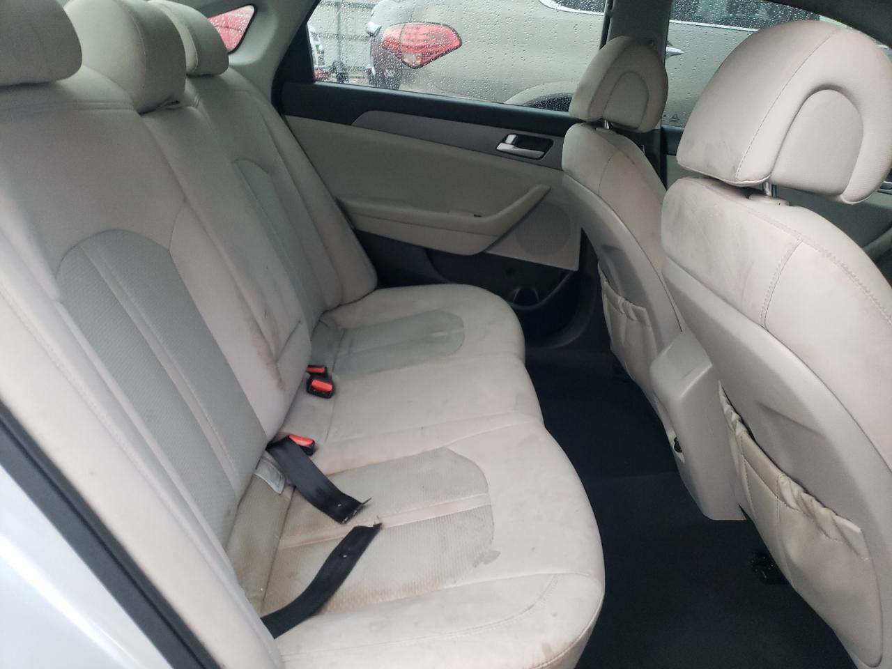 Photo 6 from auction – 2016 HYUNDAI SONATA SE with VIN 5NPE24AF2GH311002