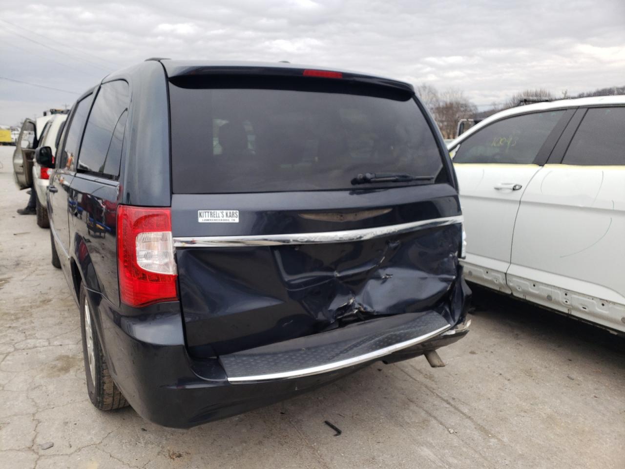Photo 9 from auction – 2013 CHRYSLER TOWN & COU with VIN 2C4RC1BG1DR661269