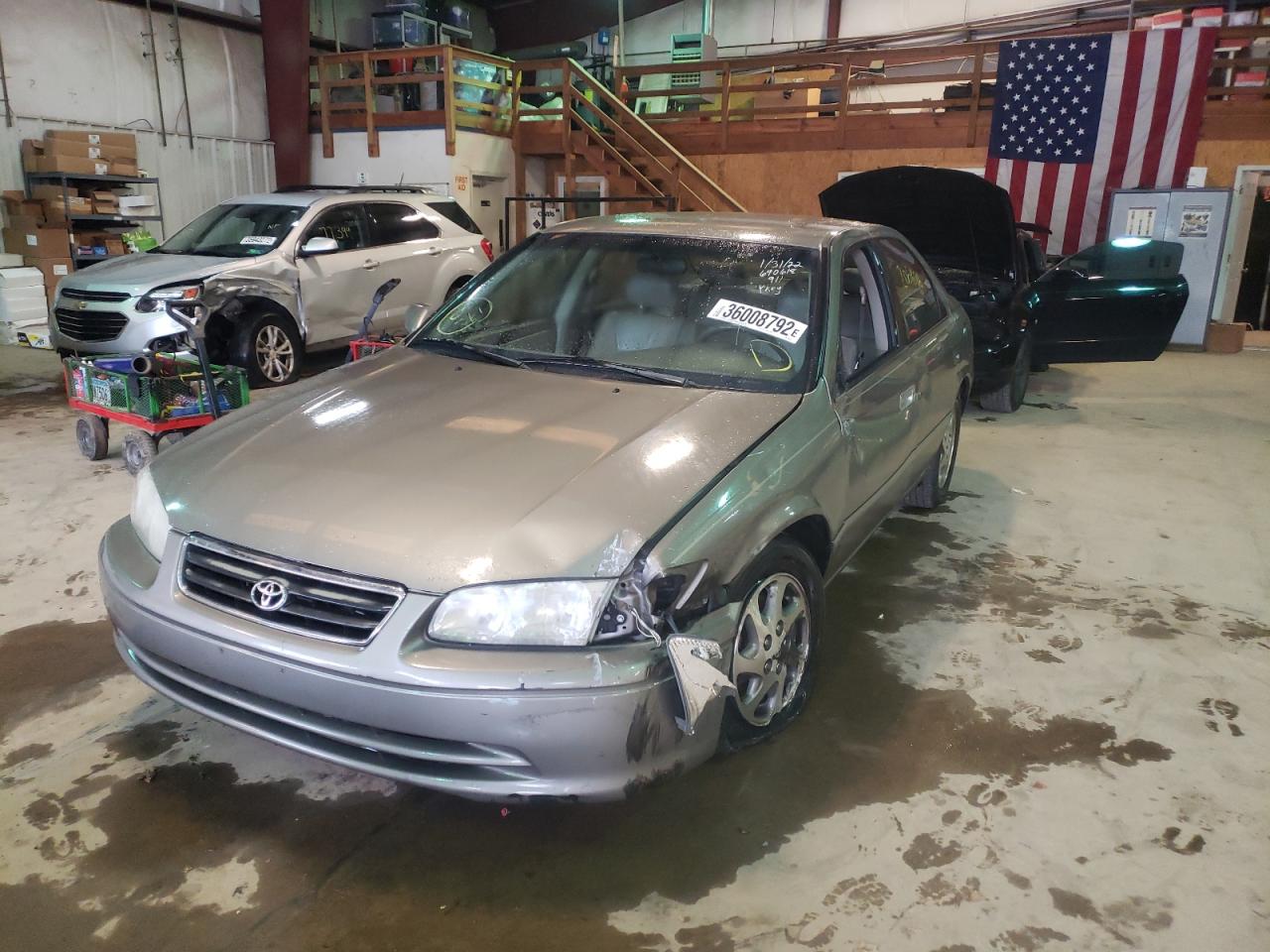Photo 2 from auction – 2000 TOYOTA CAMRY CE with VIN 4T1BG22K7YU690618