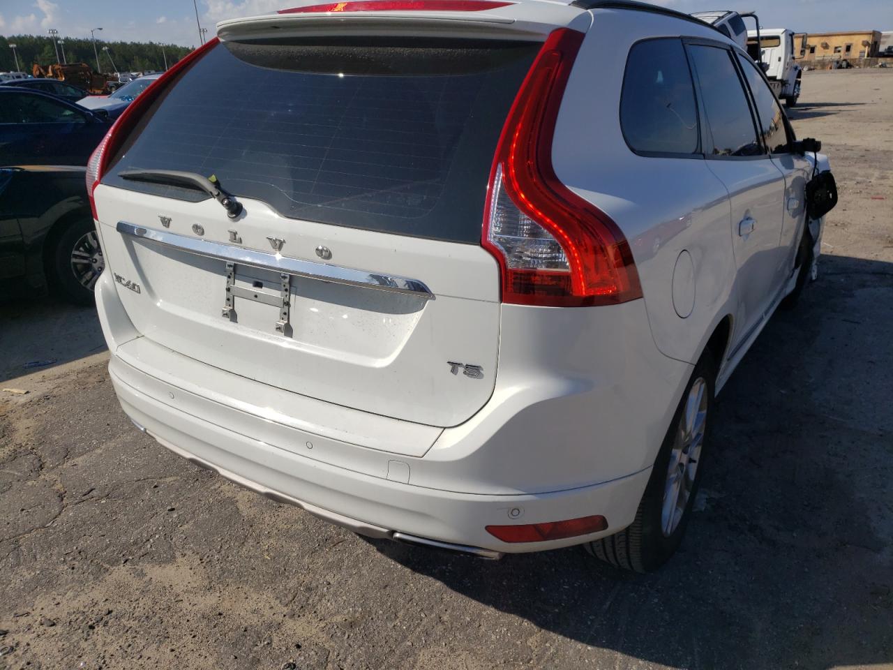 Photo 4 from auction – 2016 VOLVO XC60 T5 with VIN YV440MDJ0G2866790