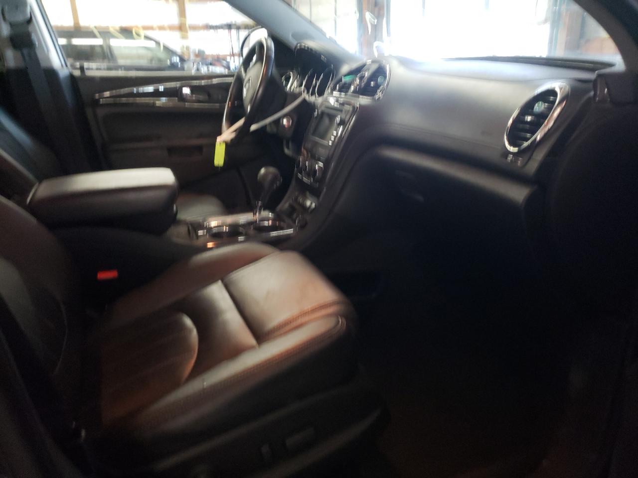 Photo 5 from auction – 2017 BUICK ENCLAVE with VIN 5GAKRBKD9HJ319916