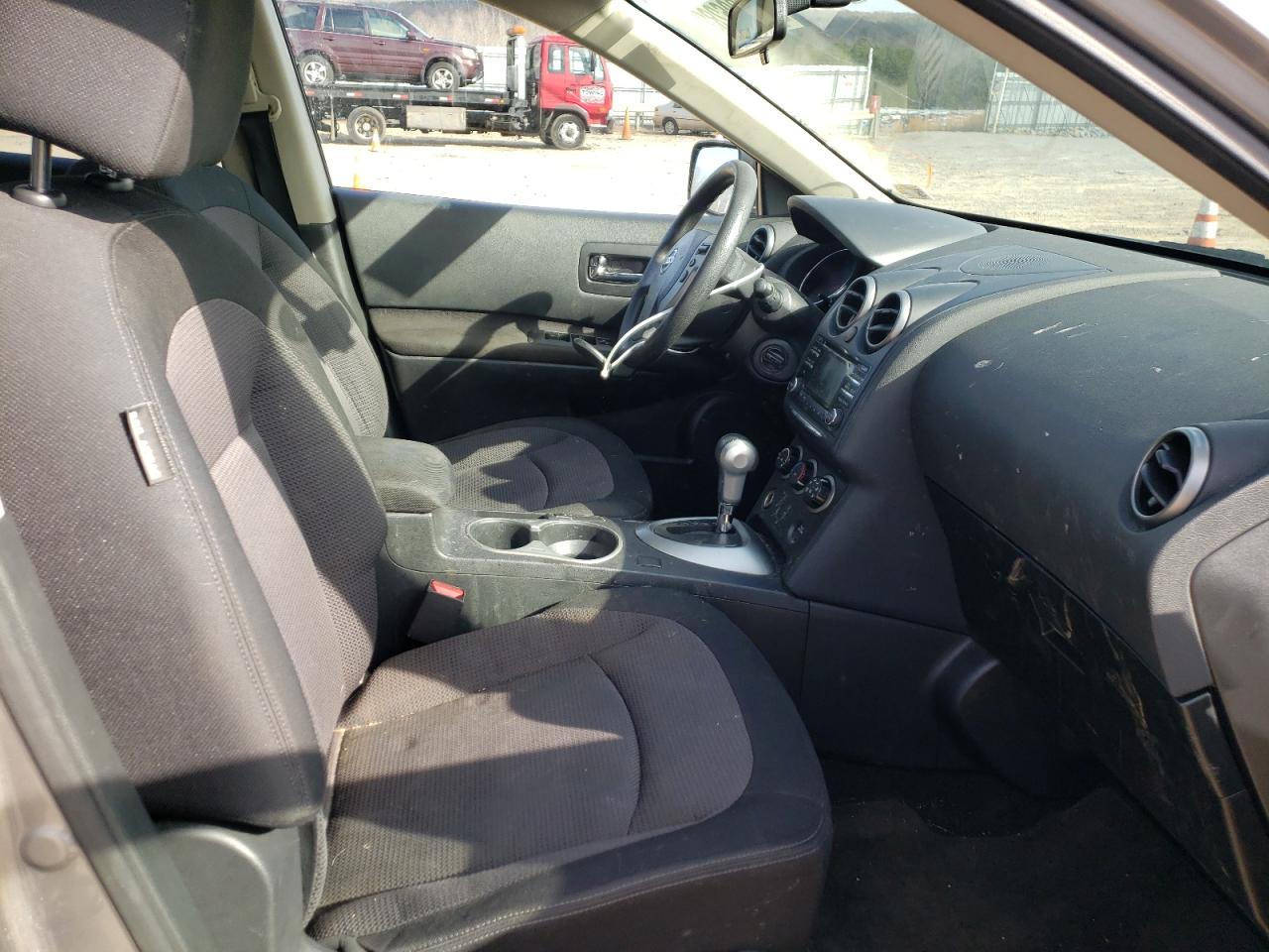 Photo 5 from auction – 2013 NISSAN ROGUE with VIN JN8AS5MV7DW650453