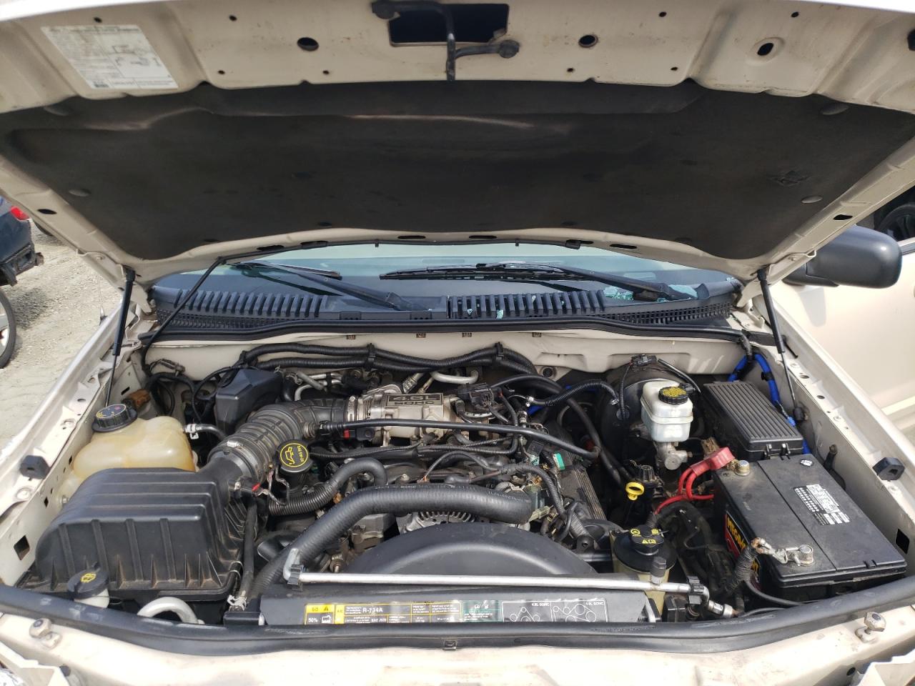 Photo 7 from auction – 2005 FORD EXPLORER L with VIN 1FMDU75W35ZA77634