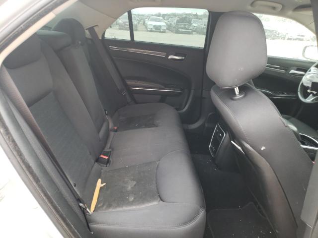 Photo 6 from auction – 2019 CHRYSLER 300 TOURIN with VIN 2C3CCAAG9KH589932