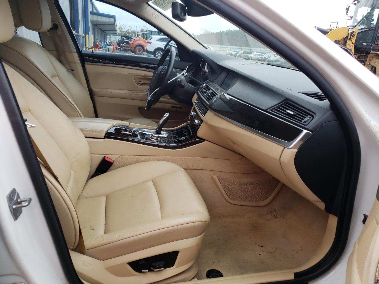 Photo 5 from auction – 2011 BMW 535 XI with VIN WBAFU7C55BC778839