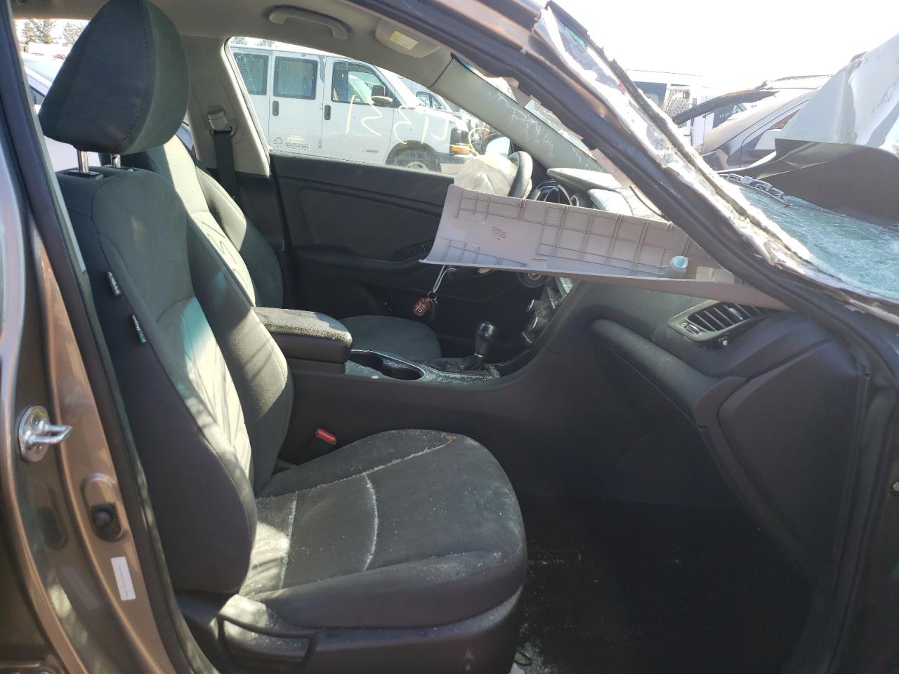 Photo 5 from auction – 2015 KIA OPTIMA LX with VIN 5XXGM4A70FG517862