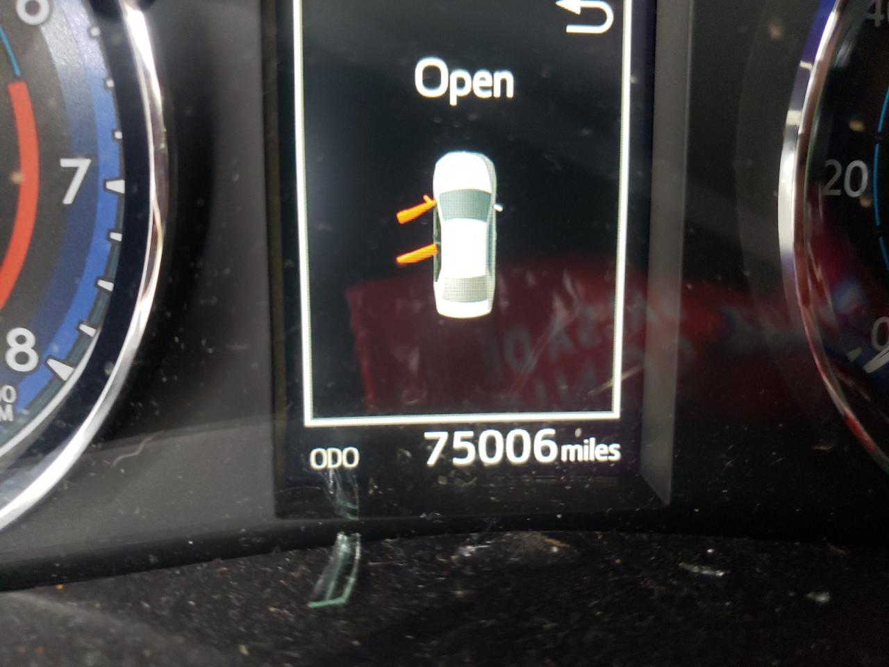 Photo 8 from auction – 2017 TOYOTA COROLLA with VIN 2T1BURHE1HC867393