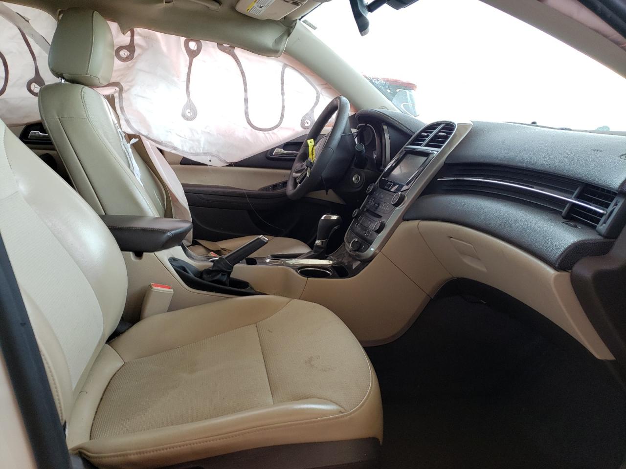 Photo 5 from auction – 2014 CHEVROLET MALIBU 1LT with VIN 1G11C5SL8EF216174