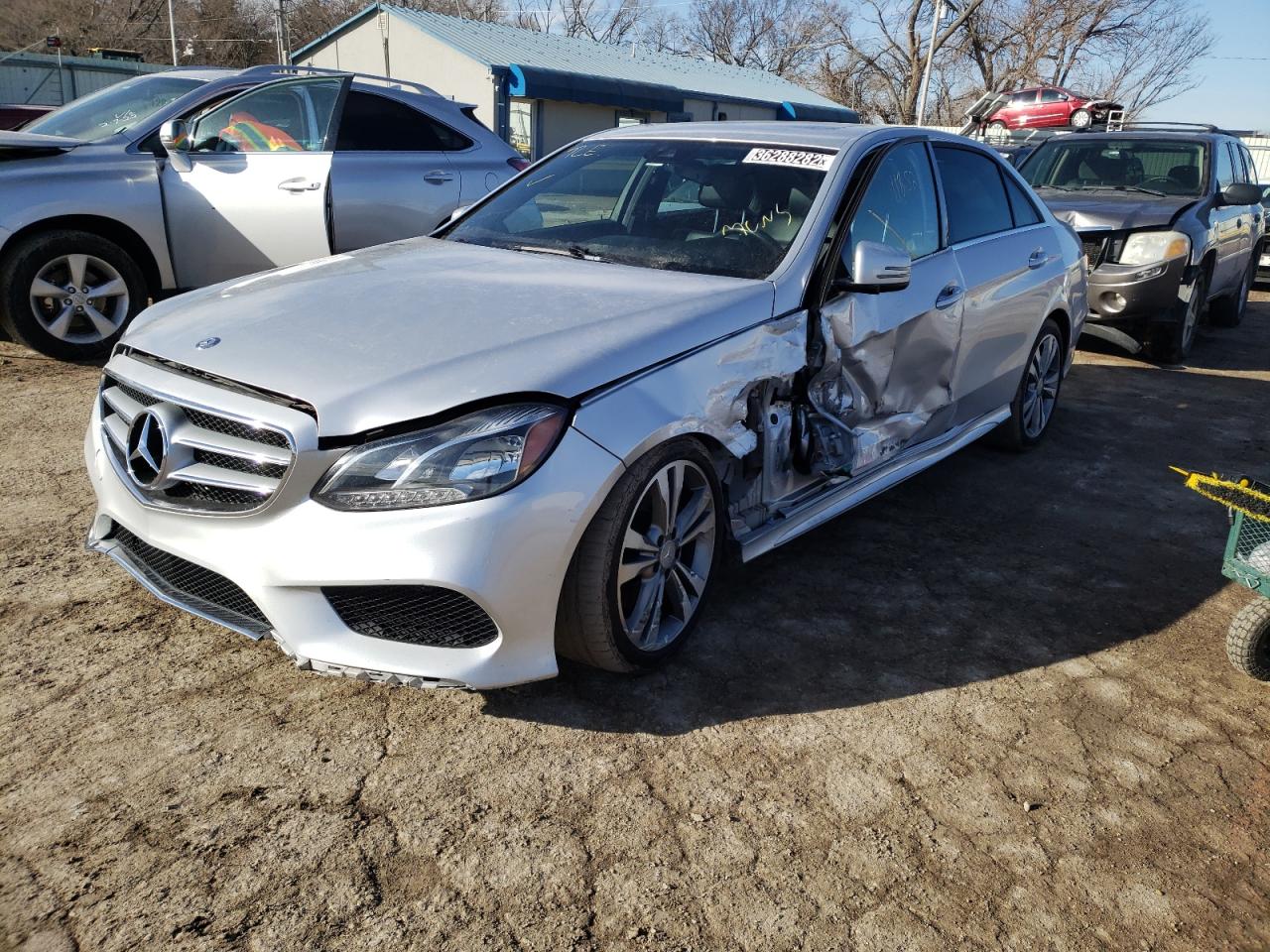 Photo 2 from auction – 2014 MERCEDES-BENZ E 350 with VIN WDDHF5KB2EA963356