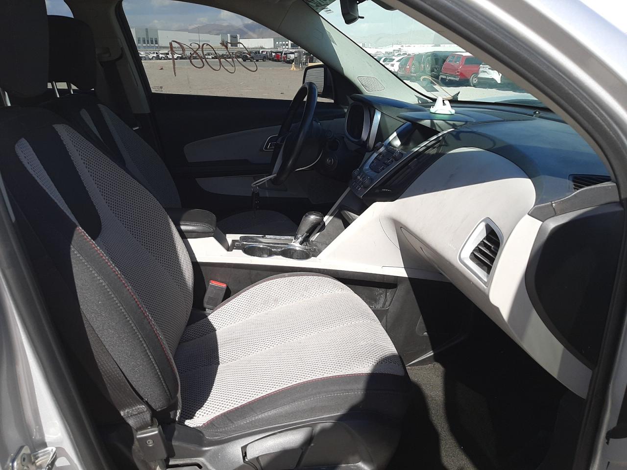 Photo 5 from auction – 2017 CHEVROLET EQUINOX LT with VIN 2GNALCEK5H1614797