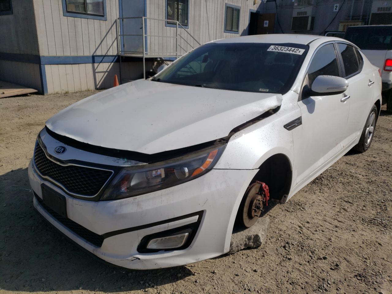 Photo 2 from auction – 2015 KIA OPTIMA LX with VIN 5XXGM4A76FG385416