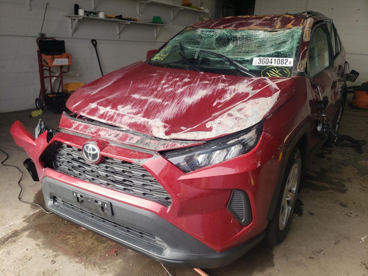 Photo 2 from auction – 2021 TOYOTA RAV4 LE with VIN 2T3G1RFVXMW216975