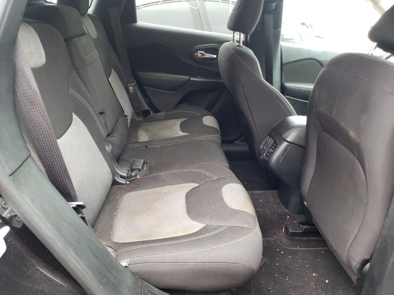 Photo 6 from auction – 2016 JEEP CHEROKEE S with VIN 1C4PJLAB9GW376040