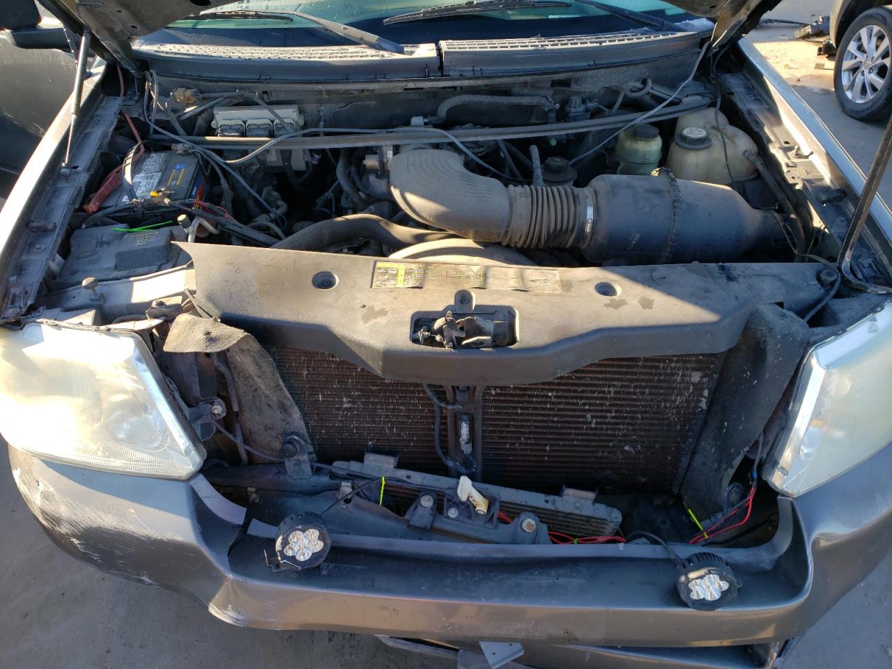 Photo 7 from auction – 2004 FORD F150 with VIN 1FTRF12W94NC57597