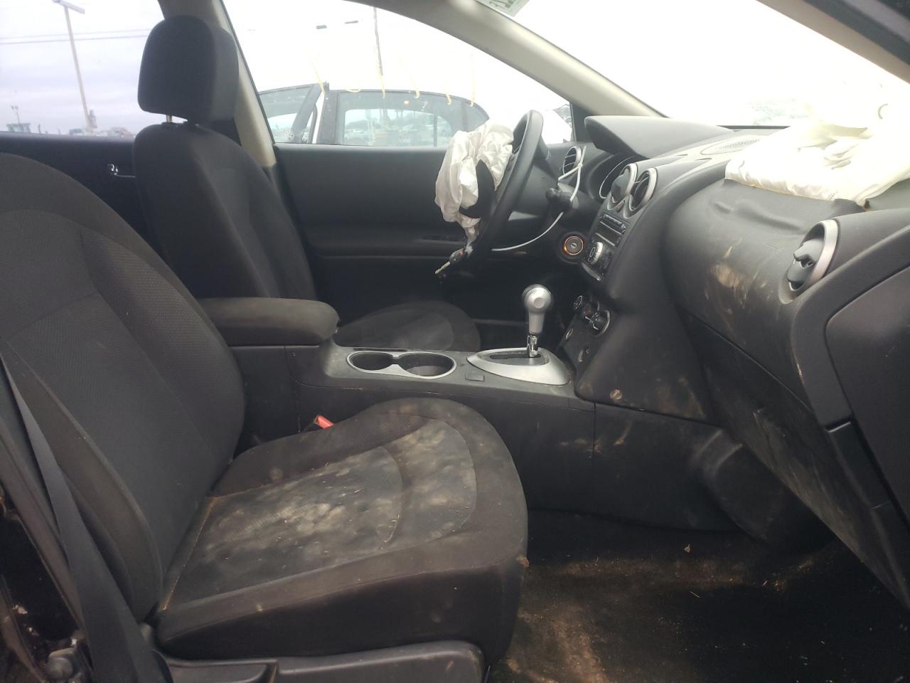 Photo 5 from auction – 2013 NISSAN ROGUE S with VIN JN8AS5MT9DW028516