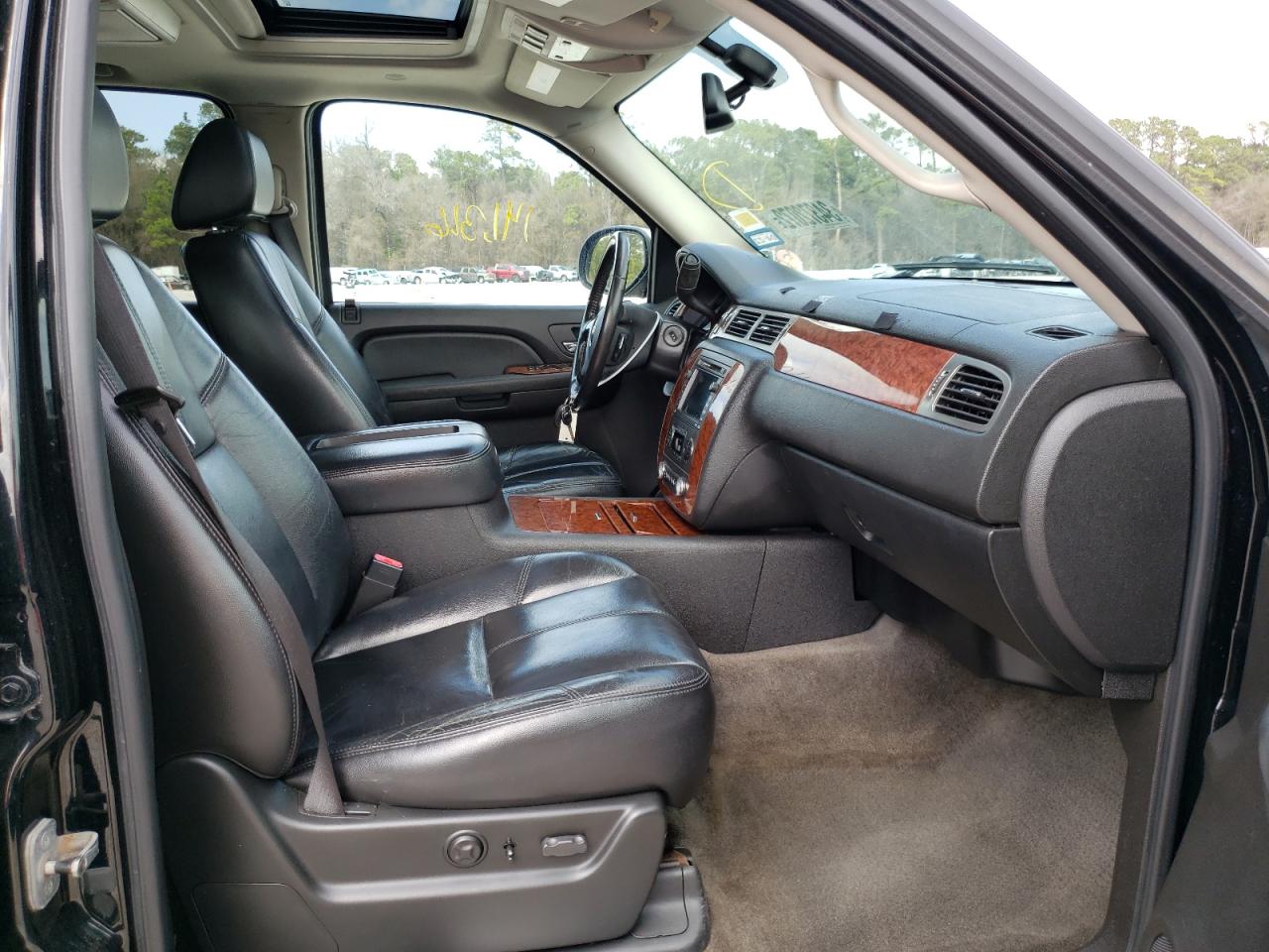 Photo 5 from auction – 2007 CHEVROLET SUBURBAN K with VIN 3GNFK16357G298327