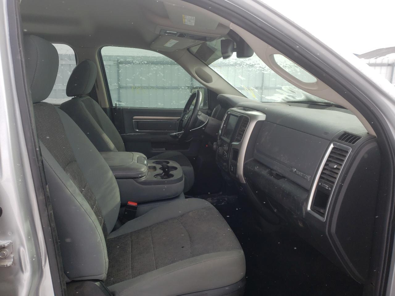 Photo 5 from auction – 2016 RAM 1500 SLT with VIN 1C6RR7LM5GS411405