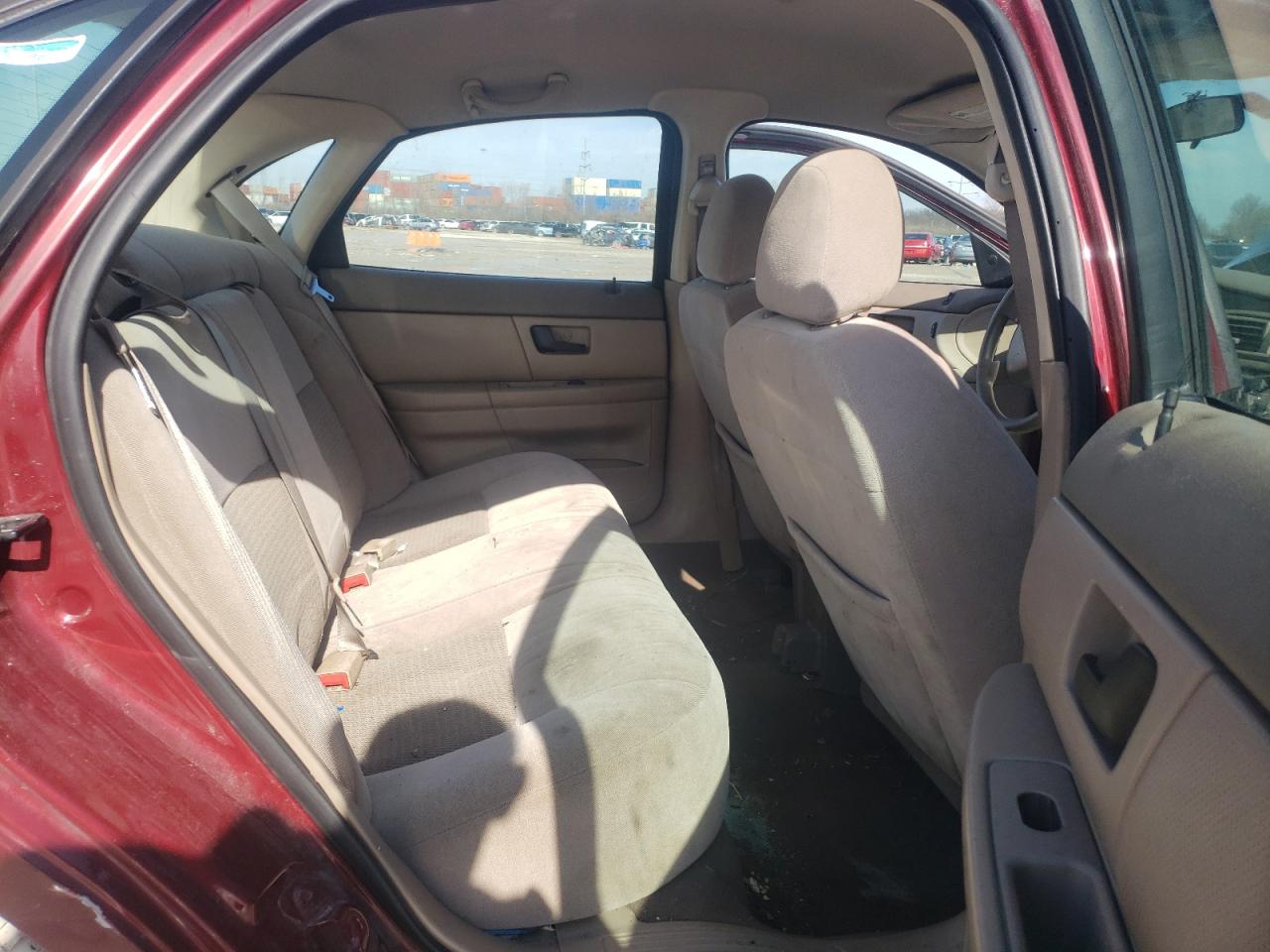 Photo 6 from auction – 2004 FORD TAURUS SE with VIN 1FAFP53224G167320
