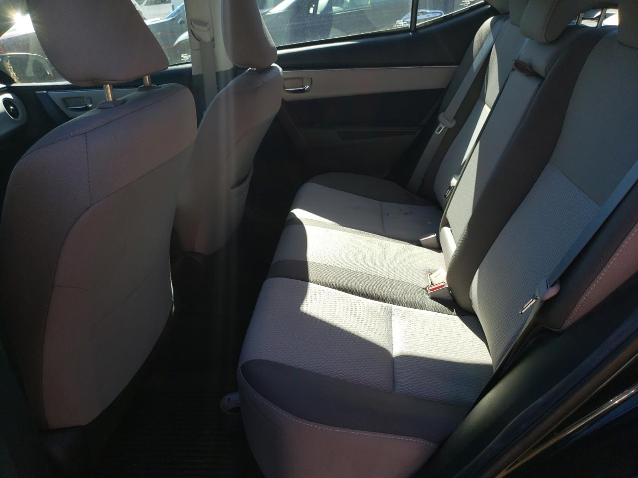 Photo 6 from auction – 2018 TOYOTA COROLLA L with VIN 2T1BURHE6JC004546